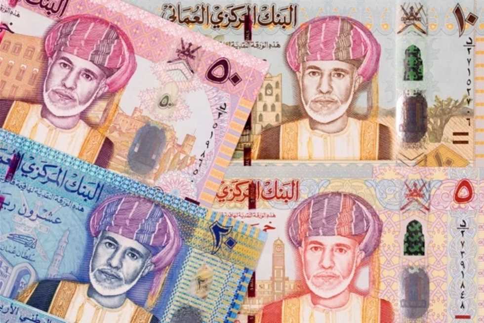 سعر الريال العماني مقابل الجنيه المصري في السوق السوداء
